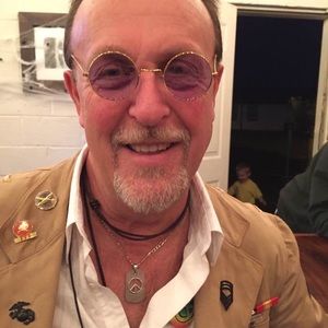 Meet your Posher, Don